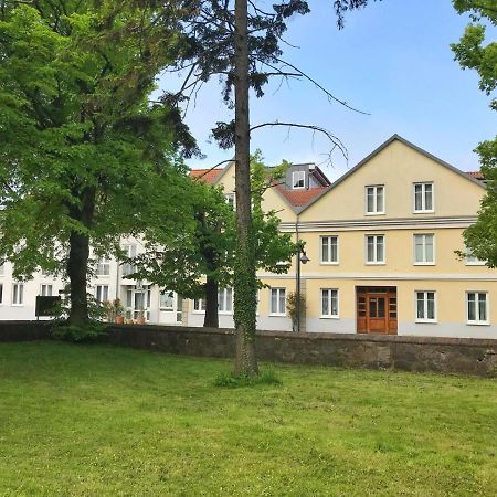 Hafenresidenz - Ferienwohnung 17 "Zugvogel" Wiek auf Rügen Buitenkant foto