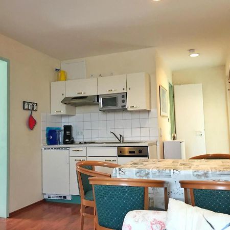 Hafenresidenz - Ferienwohnung 17 "Zugvogel" Wiek auf Rügen Buitenkant foto