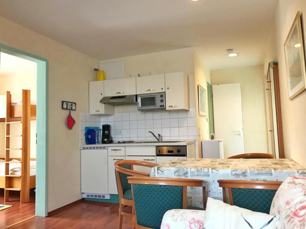 Hafenresidenz - Ferienwohnung 17 "Zugvogel" Wiek auf Rügen Buitenkant foto